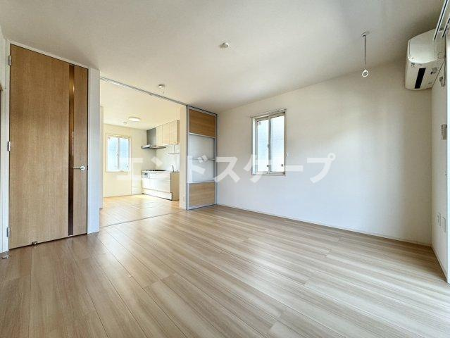 フォンテーヌ　Ｂの居間・リビング|高崎、前橋、伊勢崎エリアのお部屋探しはエンドスケープまで！お客様の理想お聞かせ下さい♪