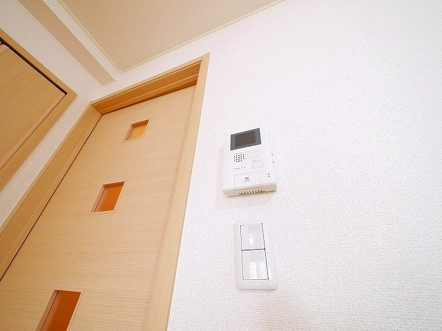 フォルシュのセキュリティ|モニターインターホンで付きで安心