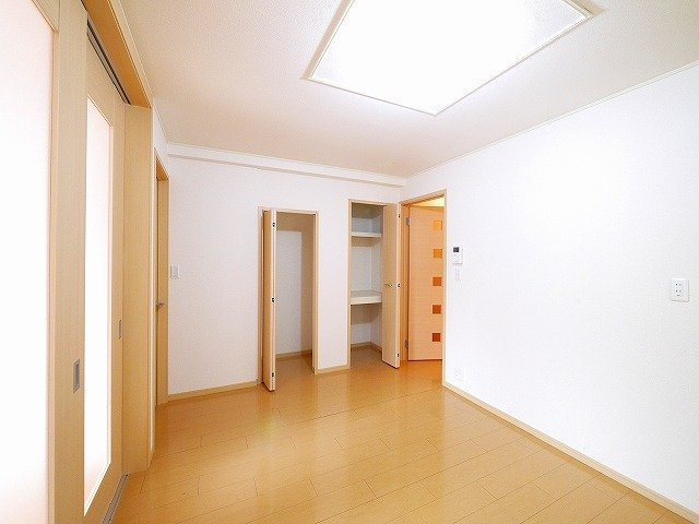 フォルシュの居間・リビング|コンパクトで使いやすい居間です