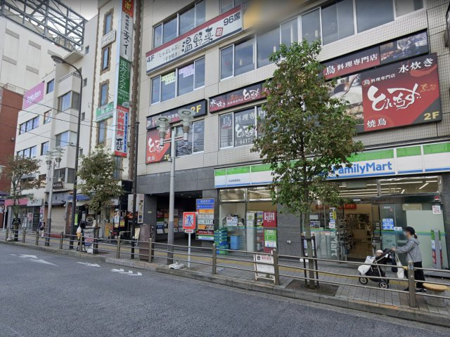 YK-6ビルのエントランス