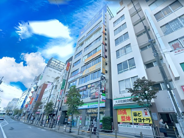 YK-6ビルの外観