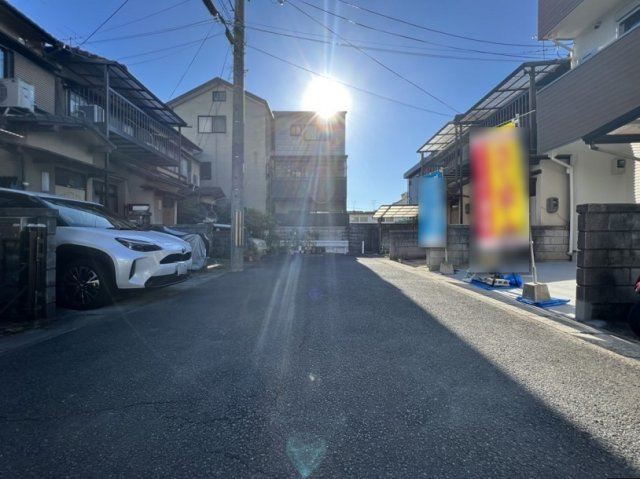 上鳥羽西浦町の前面道路含む現地写真