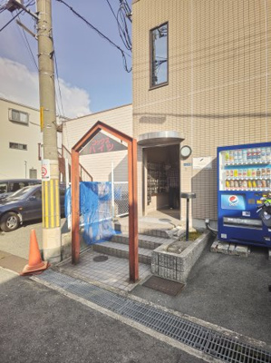【エントランス】 | コックスハイツ | 毎日通るエントランスはこのようになっています
