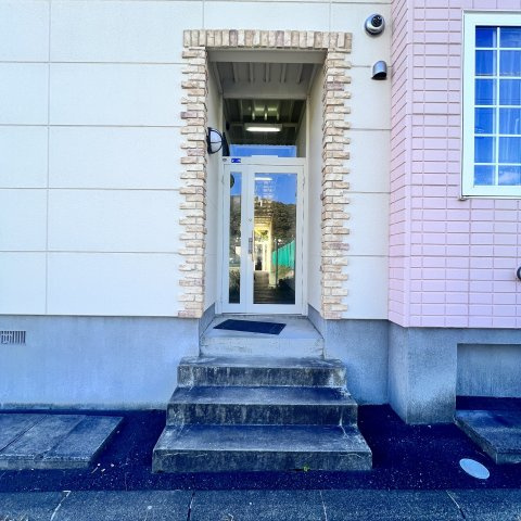 Ｌ．Ｆｉｒｓｔ　Ｃｏｕｒｔのエントランス