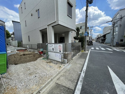 【前面道路含む現地写真】 | 昭和区吹上町112① 全1棟　＜仲介手数料無料＞吹上小・北山中　新築一戸建て | 撮影
社長の村田です！
自らプレイヤーとして営業しています
長年の経験と実績から皆様により良いマイホーム購入のご提案をいたします。
住宅ローンの不安や購入後の不安等何でもご相談ください。