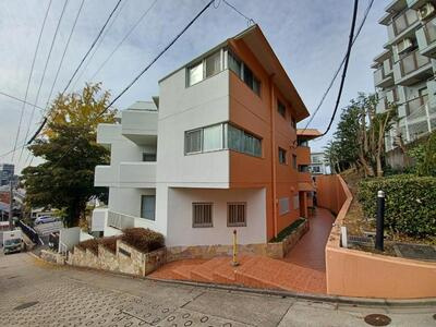 【外観】 | 三旺マンション第2東山【仲介手数料無料】東山小学校　東星中学校 | リノベーション済み
保証付きマンションです