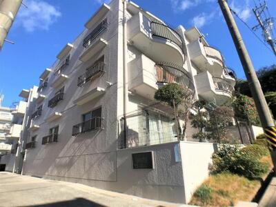 【外観】 | ライオンズマンション本山【仲介手数料も料】東山小学校　東星中学校 | リノベーション済み
保証付きマンションです