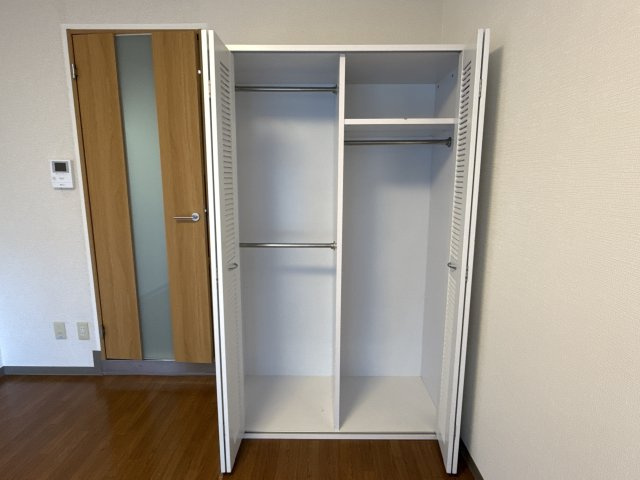雅ガーデンハイツNの収納