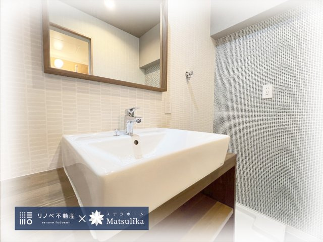 進和江坂アーバンライフの独立洗面台|独立洗面台あり、毎朝おしゃれに忙しい女性の方におすすめです