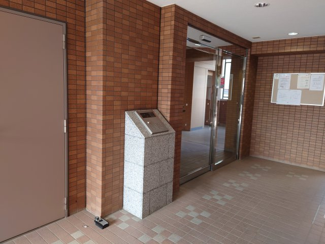 CBヒルズのエントランス