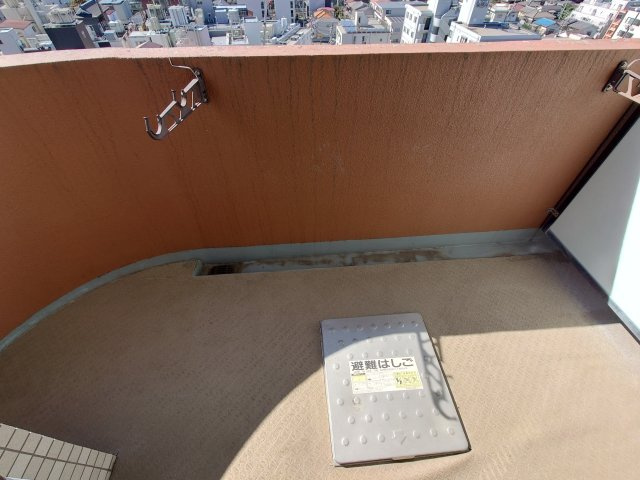 CBヒルズのバルコニー