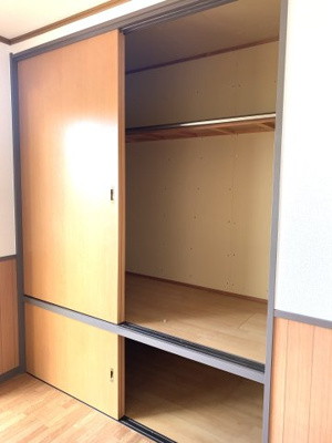 【収納】 | サンヒルズ蔵王 | 洋室6帖の押入