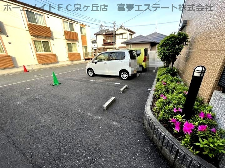 ミナミガーデンハイツⅡの駐車場