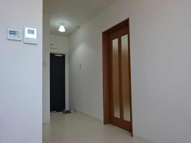 サニーパレス伊川谷の居間・リビング