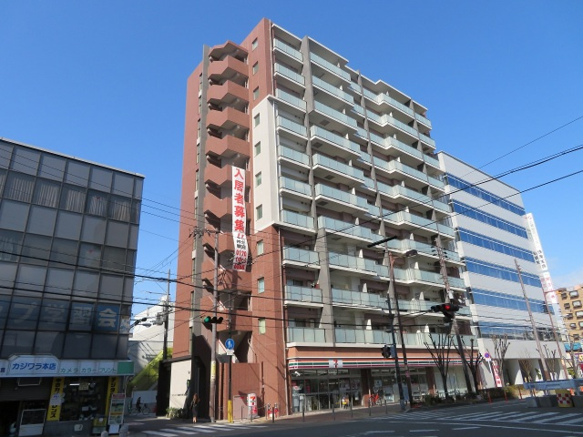 M'プラザ布施駅前参番館の外観