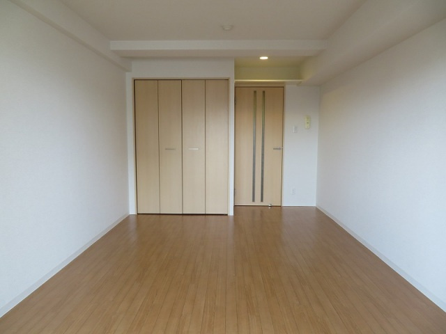 Mプラザ布施弐番館の居間・リビング