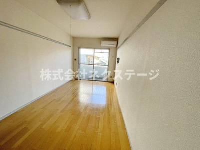 【洋室】 | メゾンド本厚木