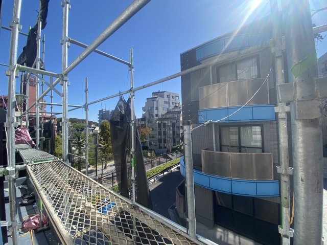 現在建築中