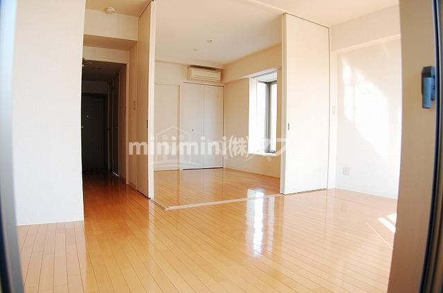 アーデンタワー立売堀の居間・リビング