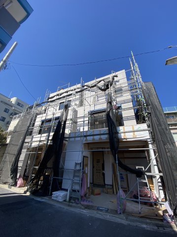 現在建築中