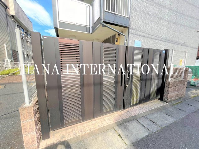 フラッシュステージのエントランス