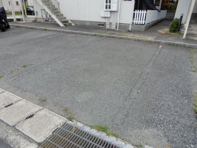 ミリアハイムⅡの駐車場