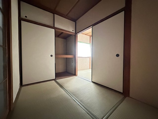 北別府貸家の内装