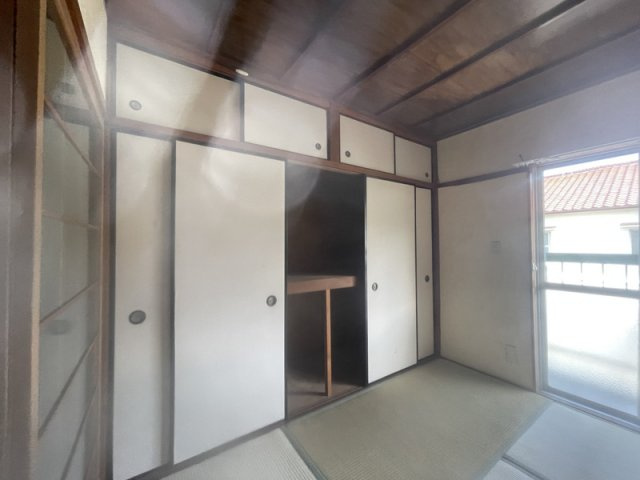 クレメアA棟の収納