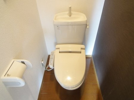 熊本市南区御幸笛田６丁目のアパートのトイレ