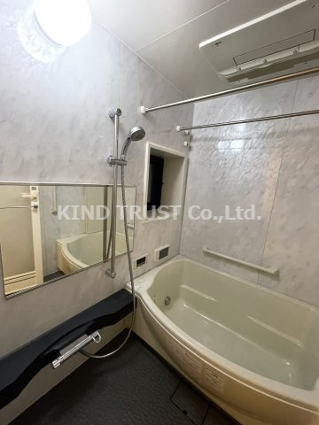 リーガル西天満Ⅲの浴室|お風呂で日々の疲れを落としましょう