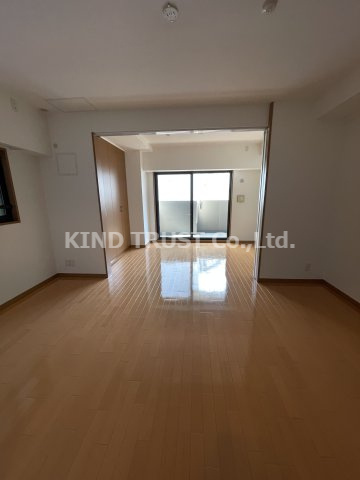 リーガル西天満Ⅲの居間・リビング|おしゃれな居間です