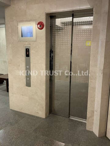 リーガル西天満Ⅲのロビー|毎日通るロビーはこのようになっています