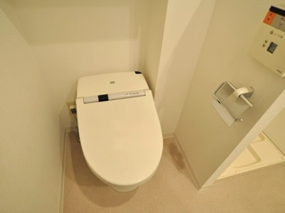 【トイレ】 | クレジデンス虎ノ門 | 清潔感のあるトイレです