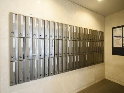 【その他共用部分】 | クレジデンス虎ノ門 | 1Fに集合郵便受けがあります