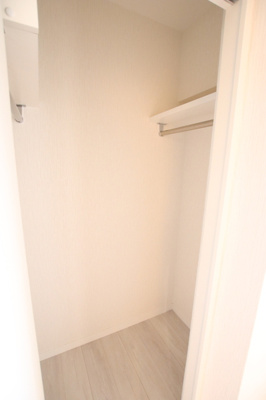 ◆お部屋が片付くウォークインクローゼット◆