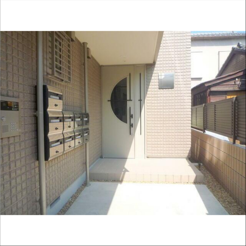 【エントランス】