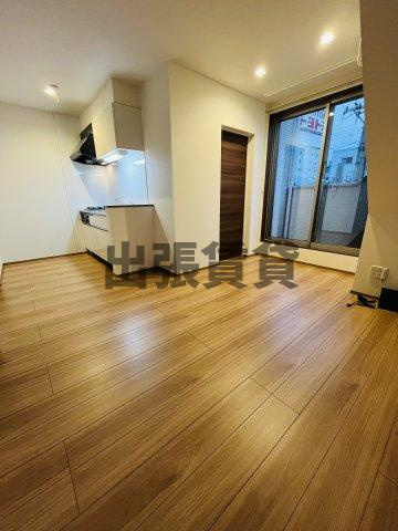 仲介手数料0円！Grandtic Residence堀田の居間・リビング