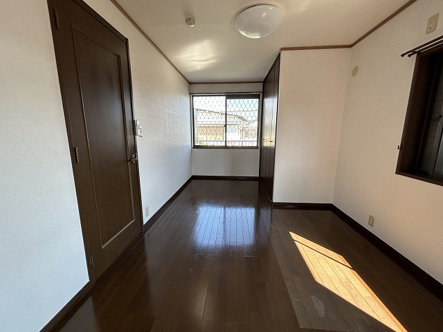 シティハイム種崎の洋室|きれいな洋室です
※間取り反転の場合あり