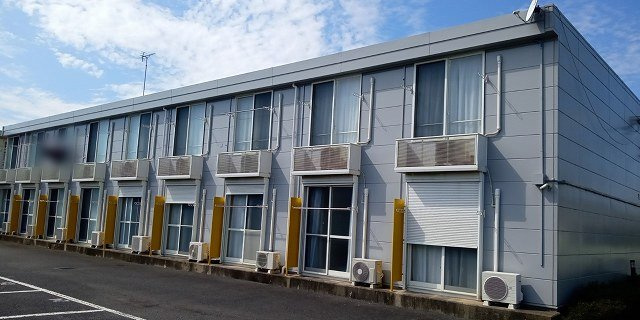 レオパレスセントラル山口Ⅱの外観