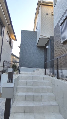 箕面市瀬川５丁目の新築一戸建の外観