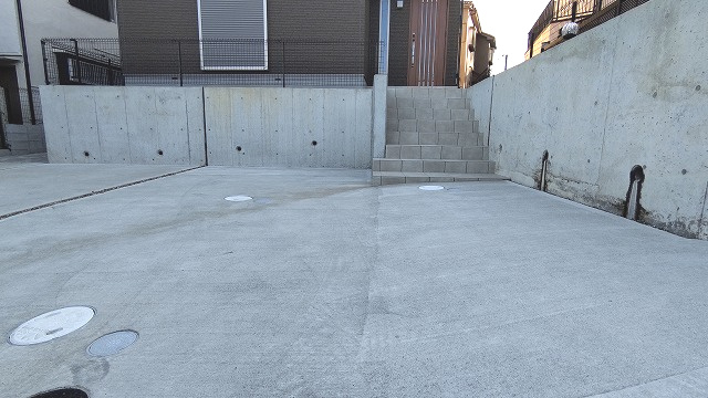 箕面市瀬川５丁目の新築一戸建の駐車場