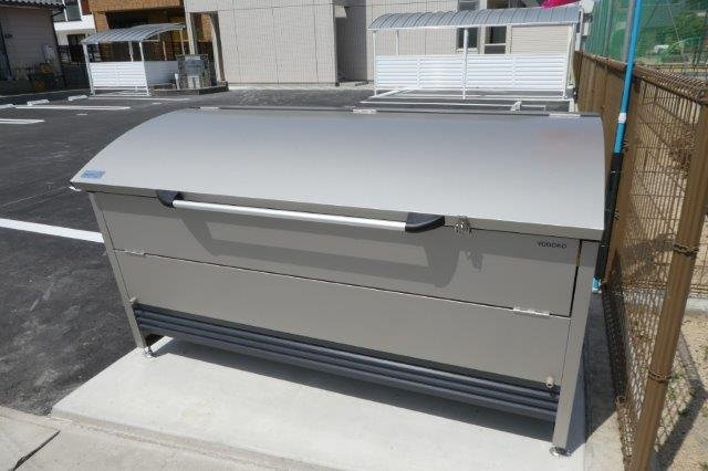 総社市三輪のアパートのその他共用部分|敷地内ゴミST・当番なし