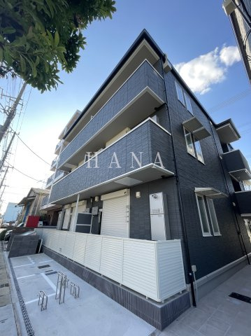 ディーコンフォールの外観