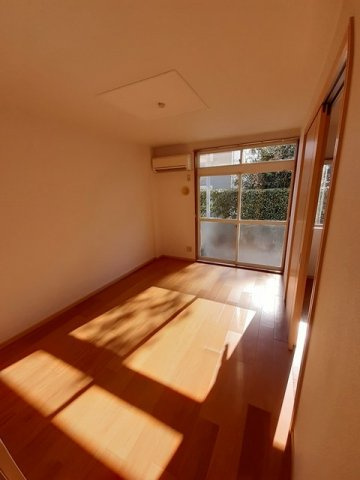 六田アパートＨＡＭＡＤＡの居間・リビング