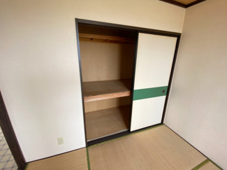 【収納】 | サンハイム | 仕切り棚付きです。