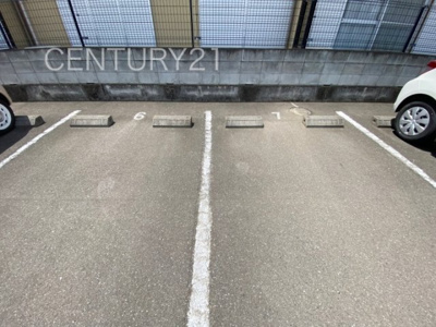 【駐車場】 | サンハイム | 並列駐車場になります。