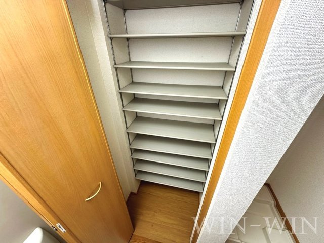 サンビレッジの玄関