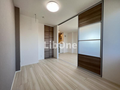 【洋室】 | ディーグラシューズ