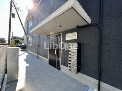 【エントランス】 | ディーグラシューズ