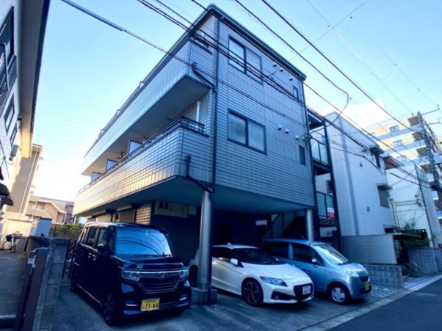 ファミリーエイト